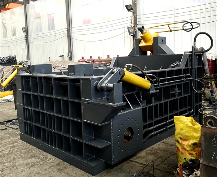 易拉罐壓塊機(jī)